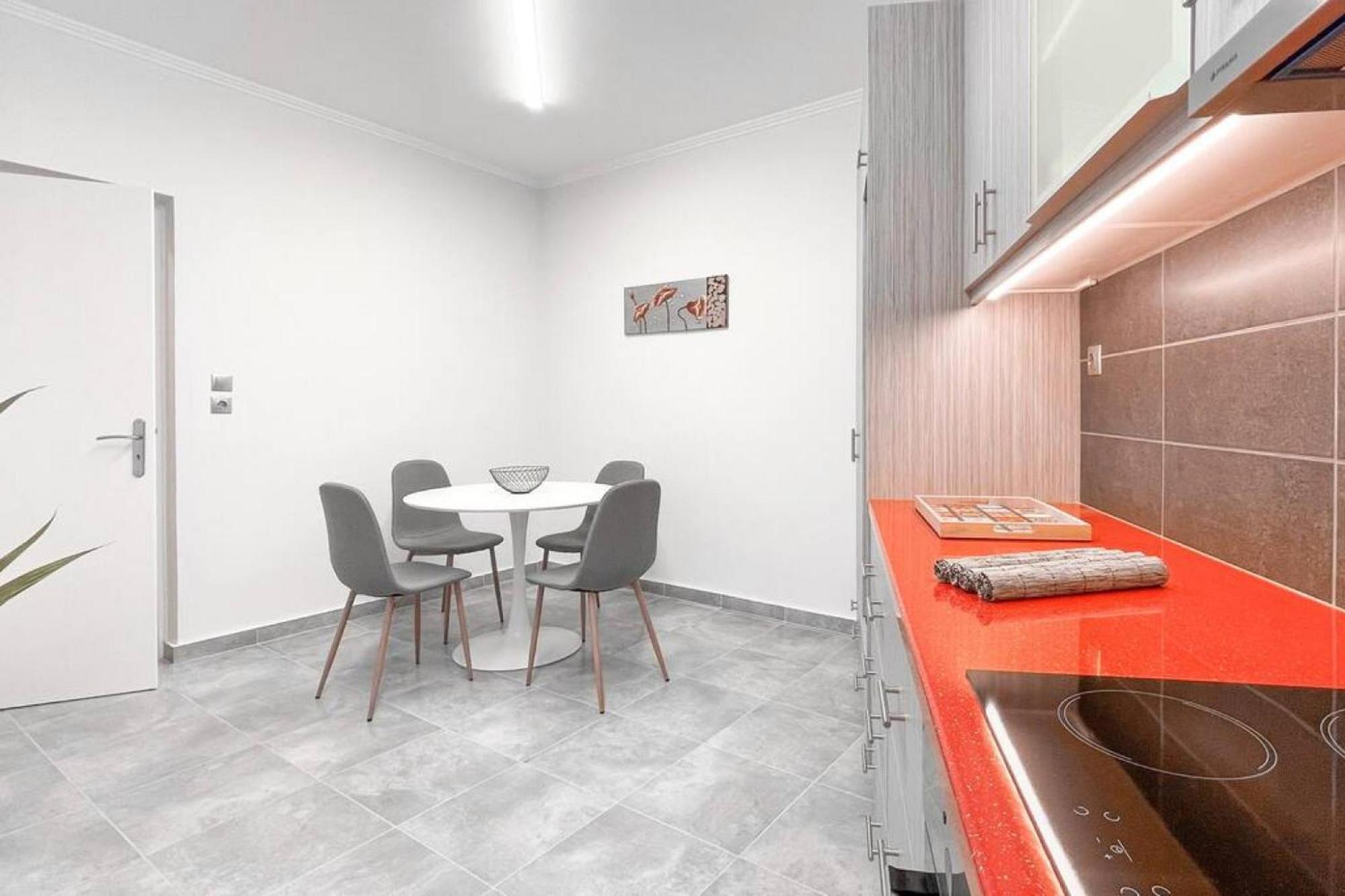 Amazing View 2br | Heart Of Apartment *