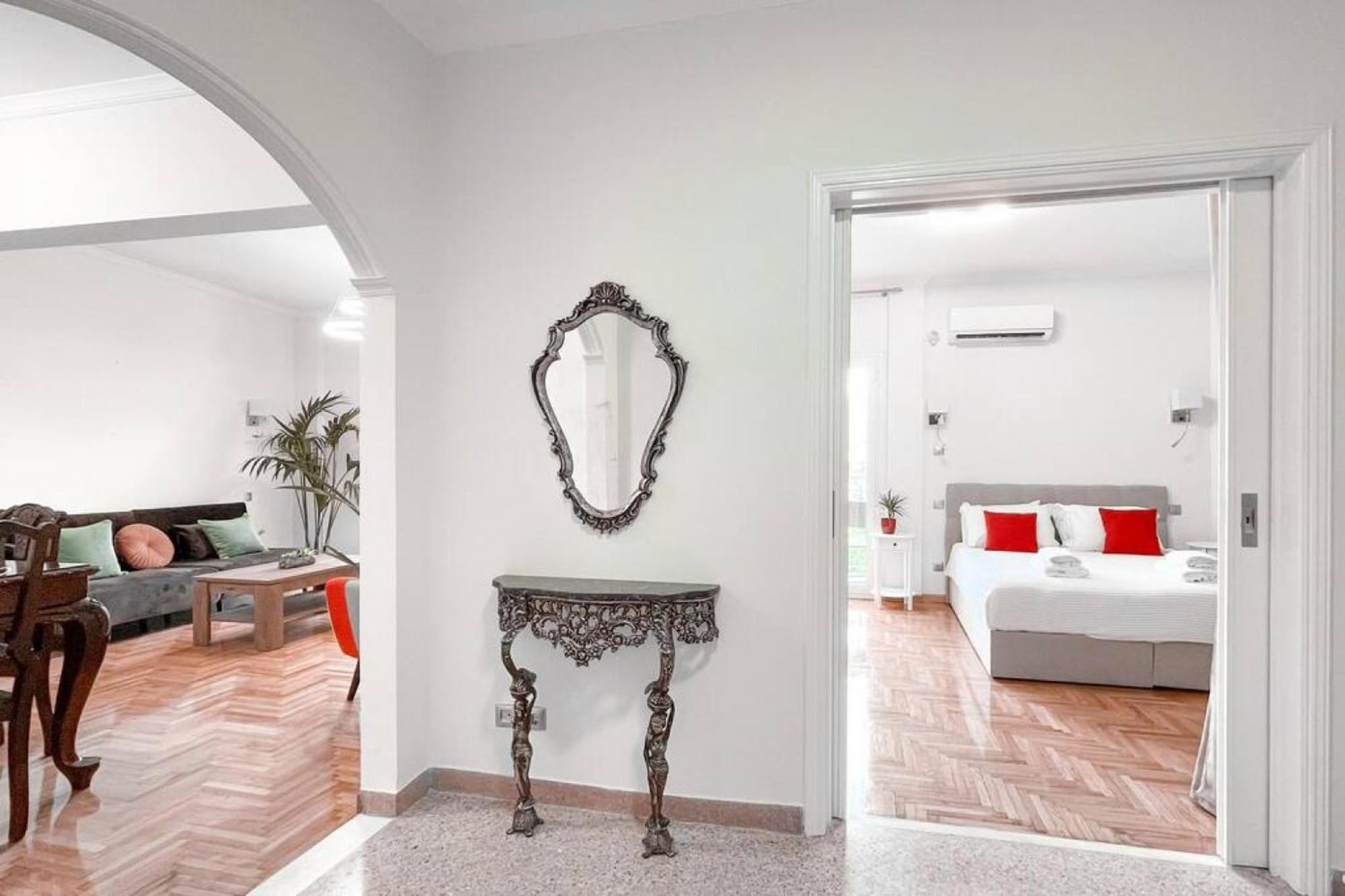 Amazing View 2br | Heart Of Athènes