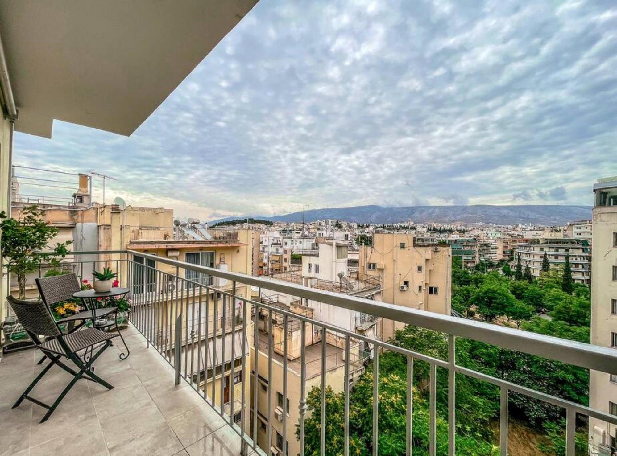 Amazing View 2br | Heart Of Apartment *