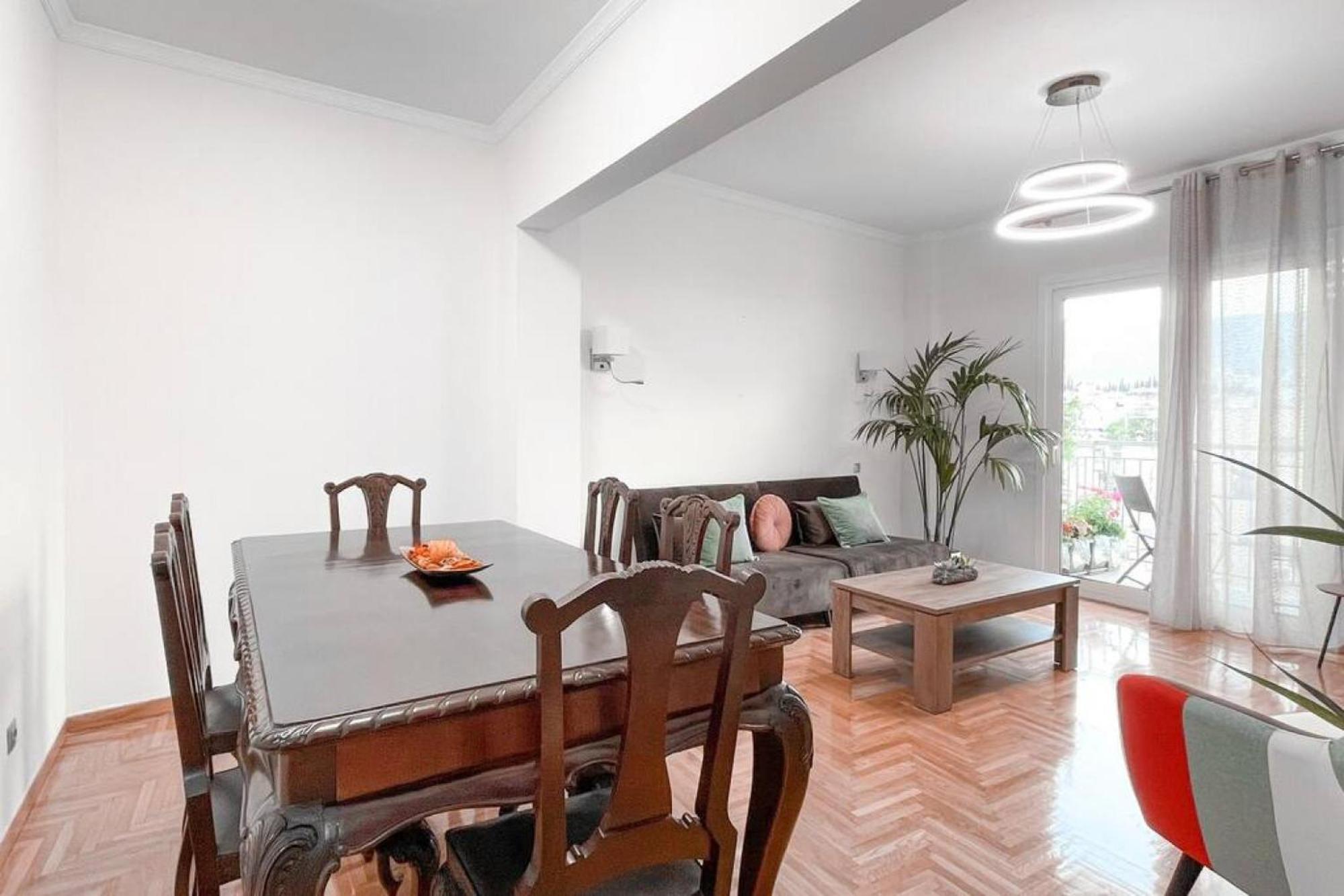 Amazing View 2br | Heart Of Apartment *