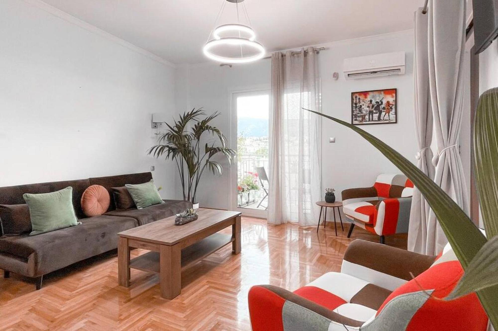 Amazing View 2br | Heart Of Apartment *